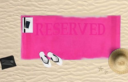 Serviette de plage rose